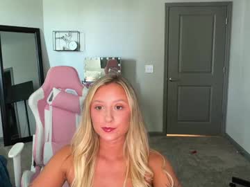 See Alex499990 online Now @ gooning.cam