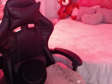 See Ambersmith98_ online Now @ gooning.cam