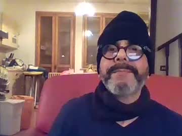 See Camomilla72 online Now @ gooning.cam