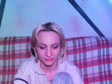 See Girlfriend_night online Now @ gooning.cam
