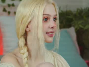 See Little_anitta online Now @ gooning.cam