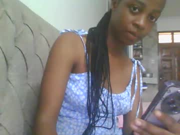 See Luksha889286 online Now @ gooning.cam