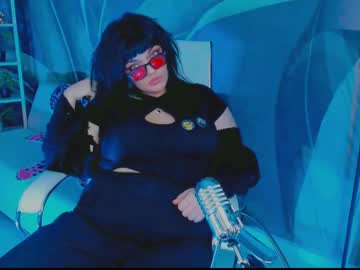 See Maryharrys online Now @ gooning.cam
