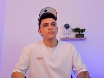 See Mikecooper_ online Now @ gooning.cam