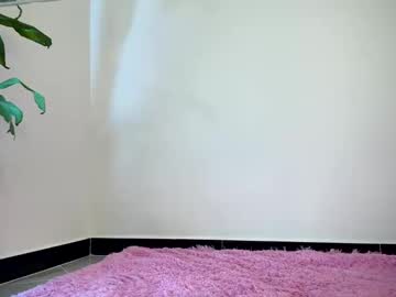 See Niicoleta2 online Now @ gooning.cam
