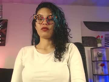 See Paulinabarnett_ online Now @ gooning.cam